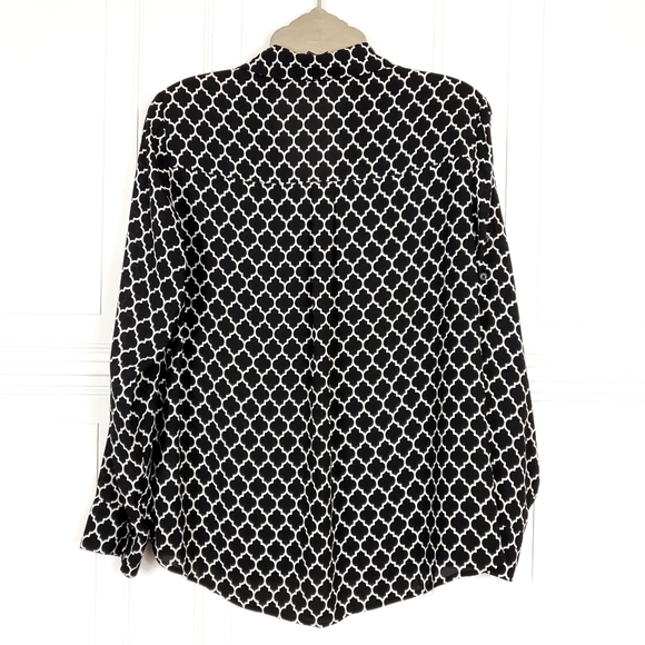 EXPRESS Slim Fit Portofino Roll Tab Button Up L - Picture 4 of 8